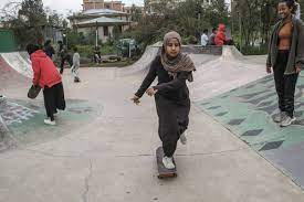 Ethiopia: Girls break taboos, find joy in skateboarding